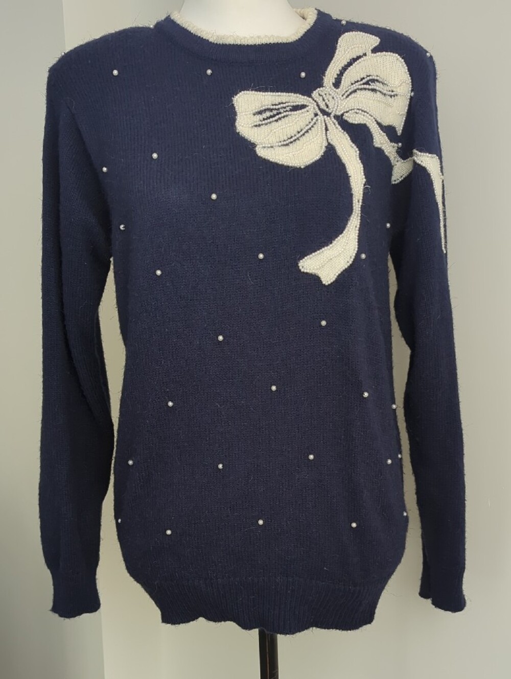 VTG 80s LIKE NEW Alfred Dunner Navy Blue Pearl Beaded Bow Knit Sweater Coquette
